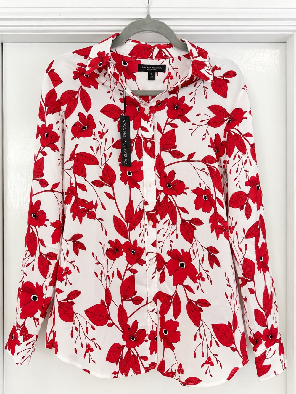 Banana Republic White Button-Down Shirt with Red Floral Print, Size S